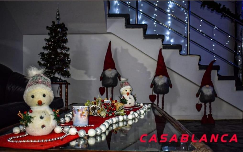 Albergue Casablanca Craiova Exterior foto