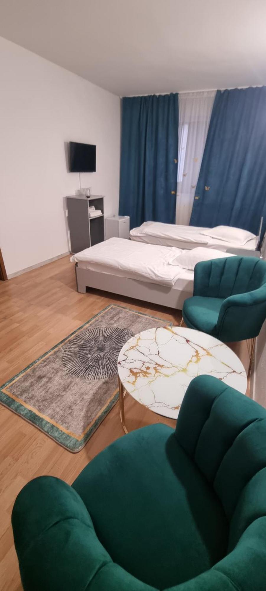 Albergue Casablanca Craiova Exterior foto